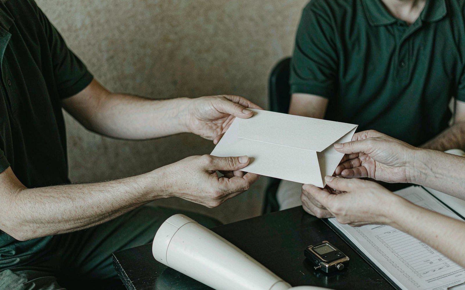 End-of-course assessment and certificate handover